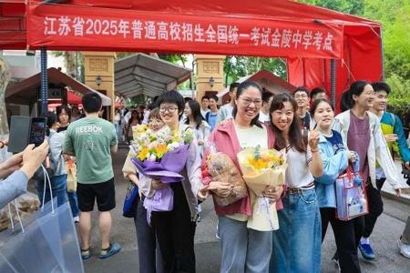 考场之外的另一场大考:AI正在改变高考?